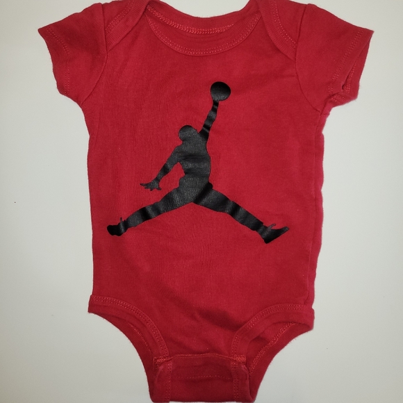 3 Piece JORDAN Bodysuit - Picture 4 of 8